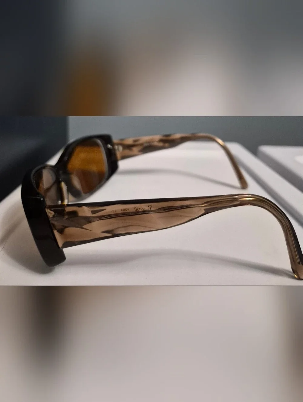 Vera Wang stylish brown